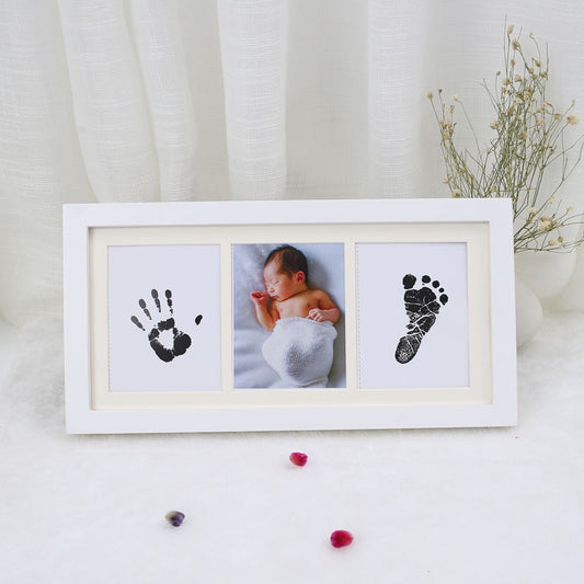 Fern & Feather™ Baby Hand and Footprint Photo Frame – A Precious Keepsake for Your Little One’s Early Years